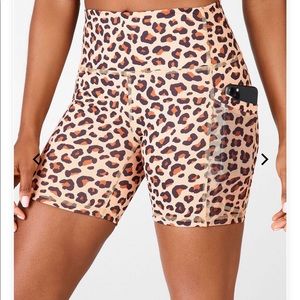 Fabletics Mila High-Waisted Pocket Short